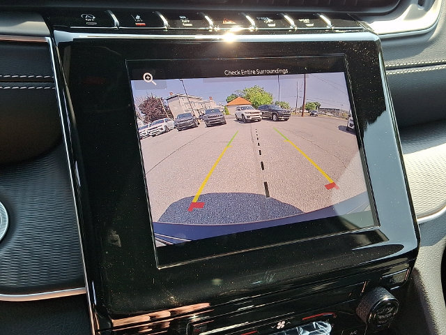 New 2026 Jeep Grand Cherokee Laredo w/ MOPAR Finishing Package AWD/4WD image 14