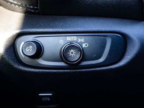 Used 2022 Chevrolet Blazer LT image 23