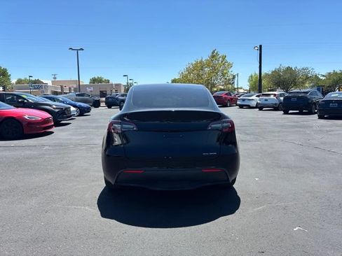 Used 2021 Tesla Model Y Long Range AWD/4WD image 6