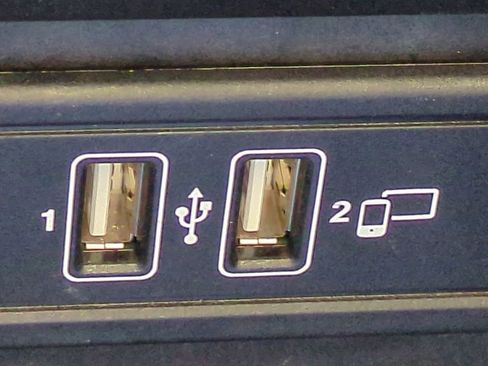 Used 2019 Mercedes-Benz GLC 300 4MATIC image 23