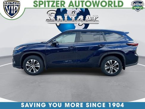 Used 2025 Toyota Highlander XLE AWD/4WD image 6
