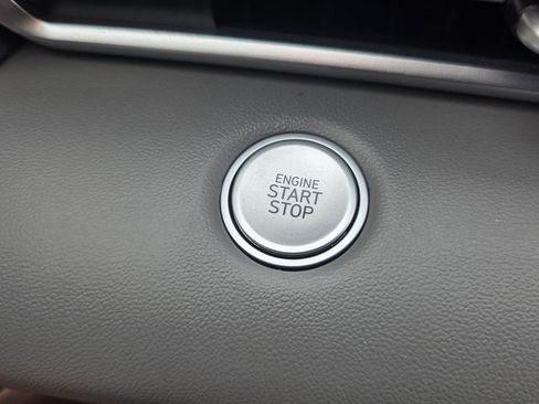 Certified 2025 Hyundai Elantra Sport image 28