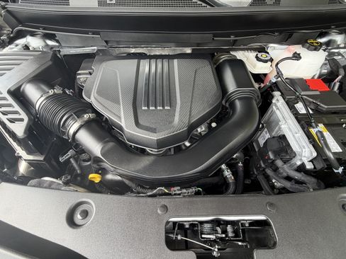 Used 2025 Buick Enclave Preferred FWD image 10