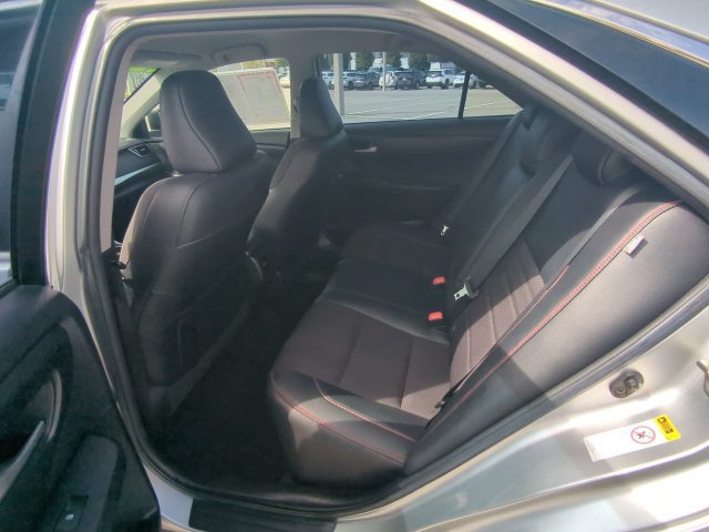 Used 2017 Toyota Camry SE FWD image 15