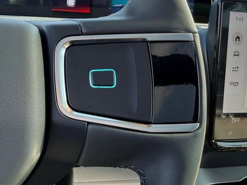 New 2026 Ford Expedition Active image 11