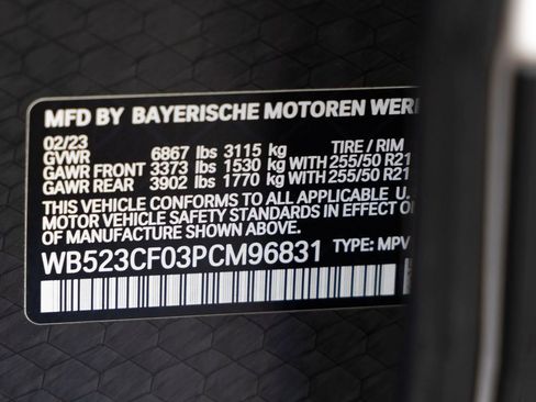Used 2023 BMW iX xDrive50 w/ Premium Package AWD/4WD image 33
