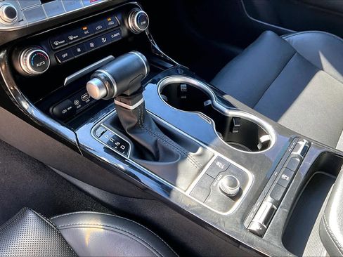 Used 2020 Kia Stinger GT-Line image 15