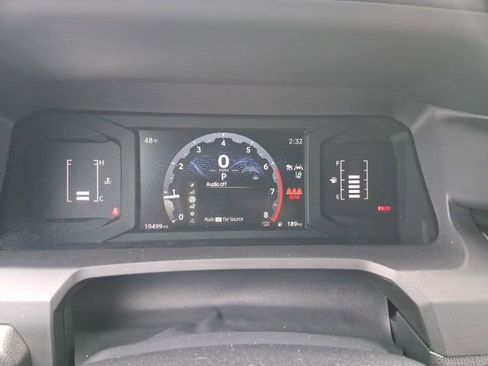 Used 2025 Toyota Tacoma SR5 AWD/4WD image 20