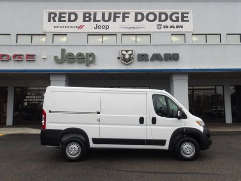 Used 2025 RAM ProMaster 2500 w/ Premium Convenience Group image 1