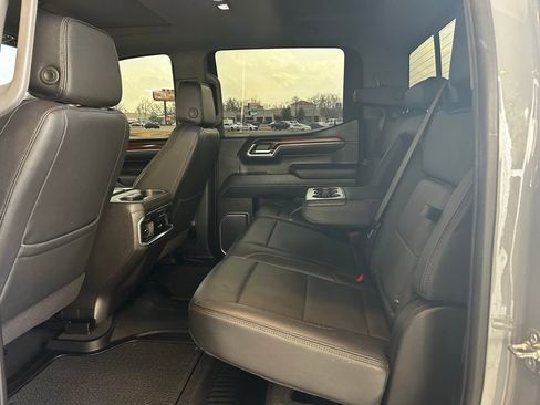 Certified 2025 GMC Sierra 1500 Denali image 19