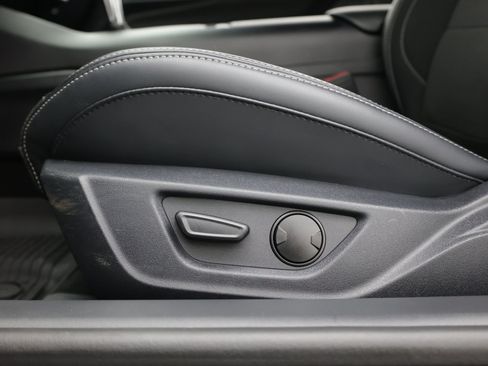 Used 2024 Ford Mustang Coupe RWD image 16