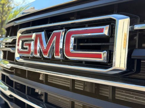 Used 2024 GMC Sierra 3500 SLE w/ SLE Value Package image 16