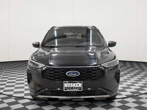 Used 2023 Ford Escape ST-Line image 3