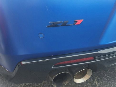Used 2018 Chevrolet Camaro ZL1 RWD image 16