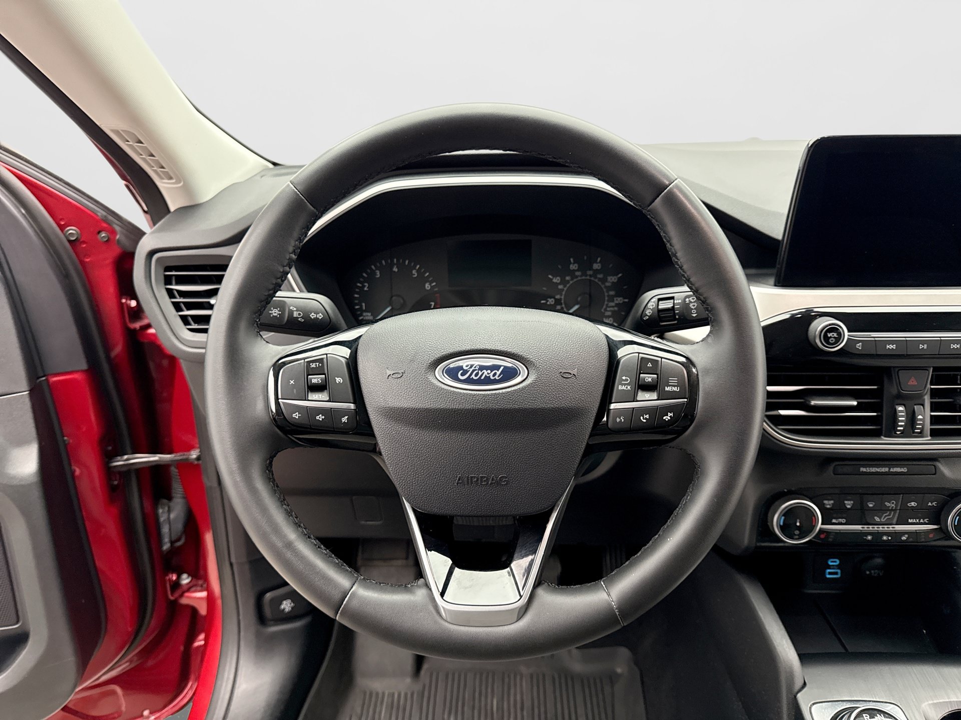 Used 2022 Ford Escape SE w/ SE Sport Appearance Package AWD/4WD image 14