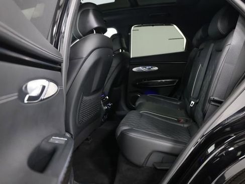 Used 2024 Genesis GV70 3.5T Sport w/ Sport Prestige Package AWD/4WD image 28