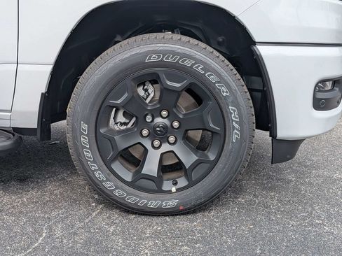 New 2026 RAM 1500 Express AWD/4WD image 12