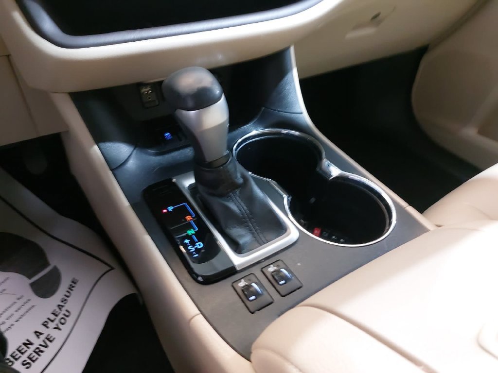 Used 2019 Toyota Highlander XLE FWD image 26
