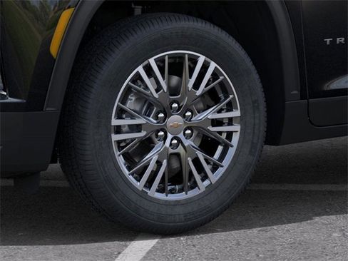 New 2026 Chevrolet Traverse LT w/ Driver Confidence Package image 9