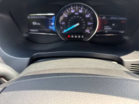 Used 2019 Ford Explorer XLT w/ Equipment Group 202A AWD/4WD image 36