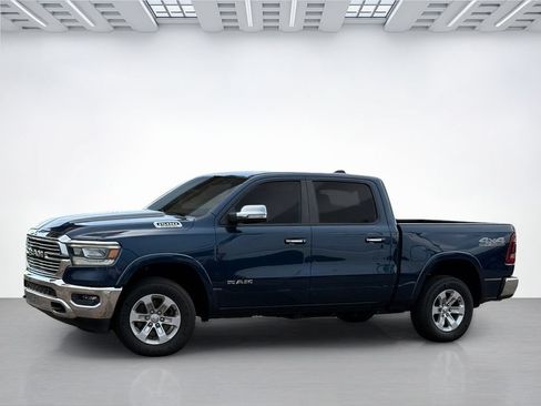 Used 2021 RAM 1500 Laramie AWD/4WD image 3