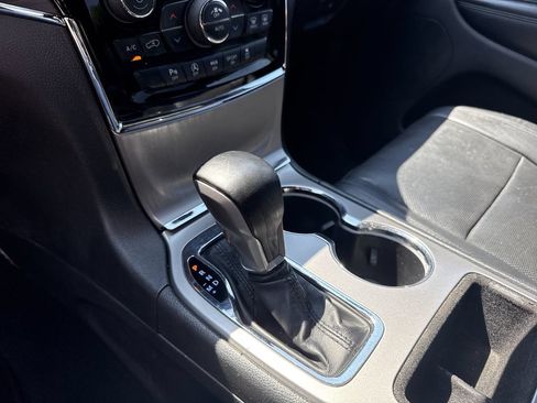 Used 2021 Jeep Grand Cherokee Limited RWD image 29