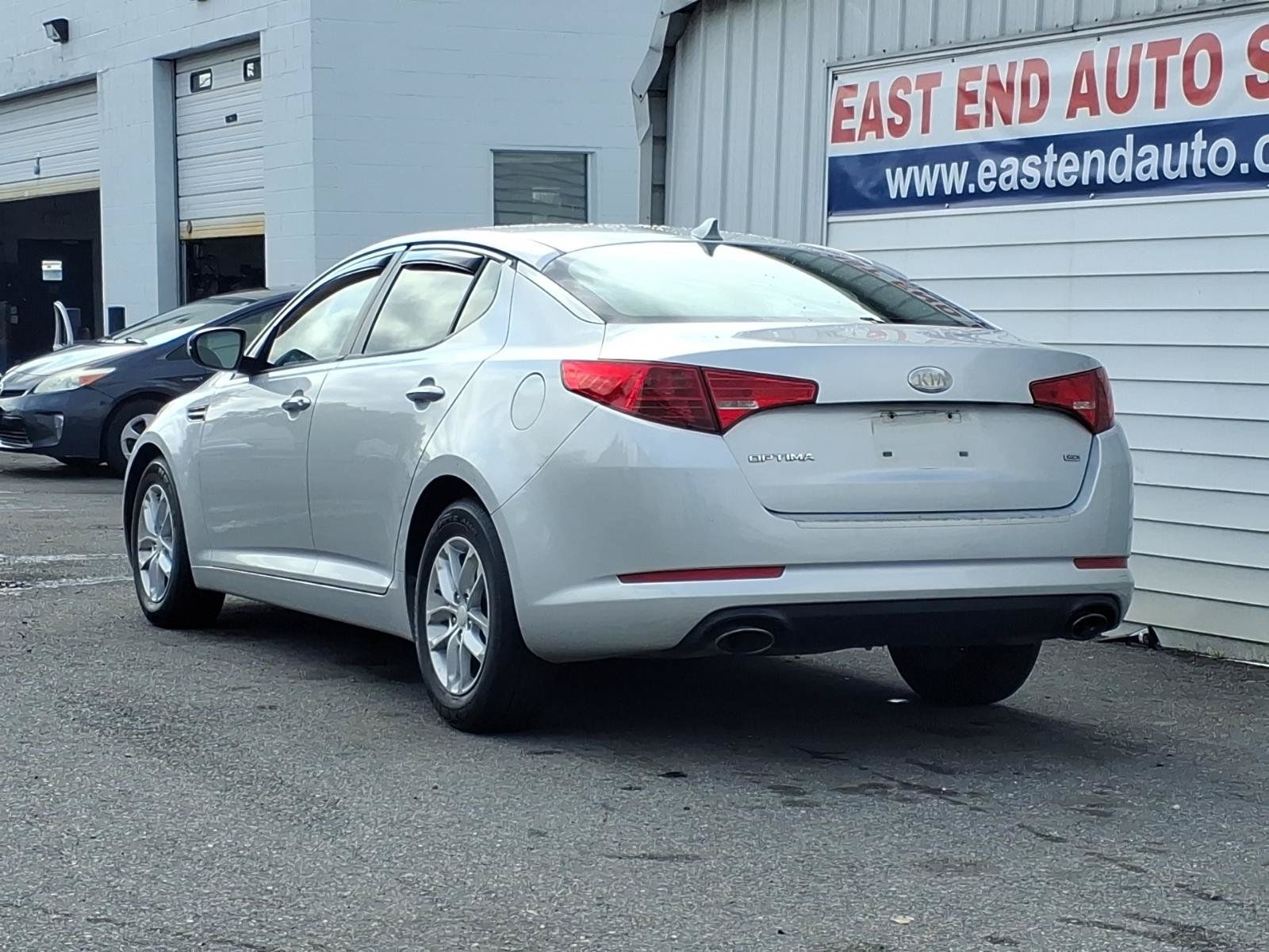 Used 2013 Kia Optima LX FWD image 3