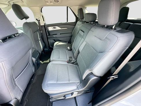 New 2026 Ford Explorer Active RWD image 17