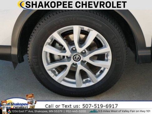 Used 2021 Nissan Rogue Sport S image 6