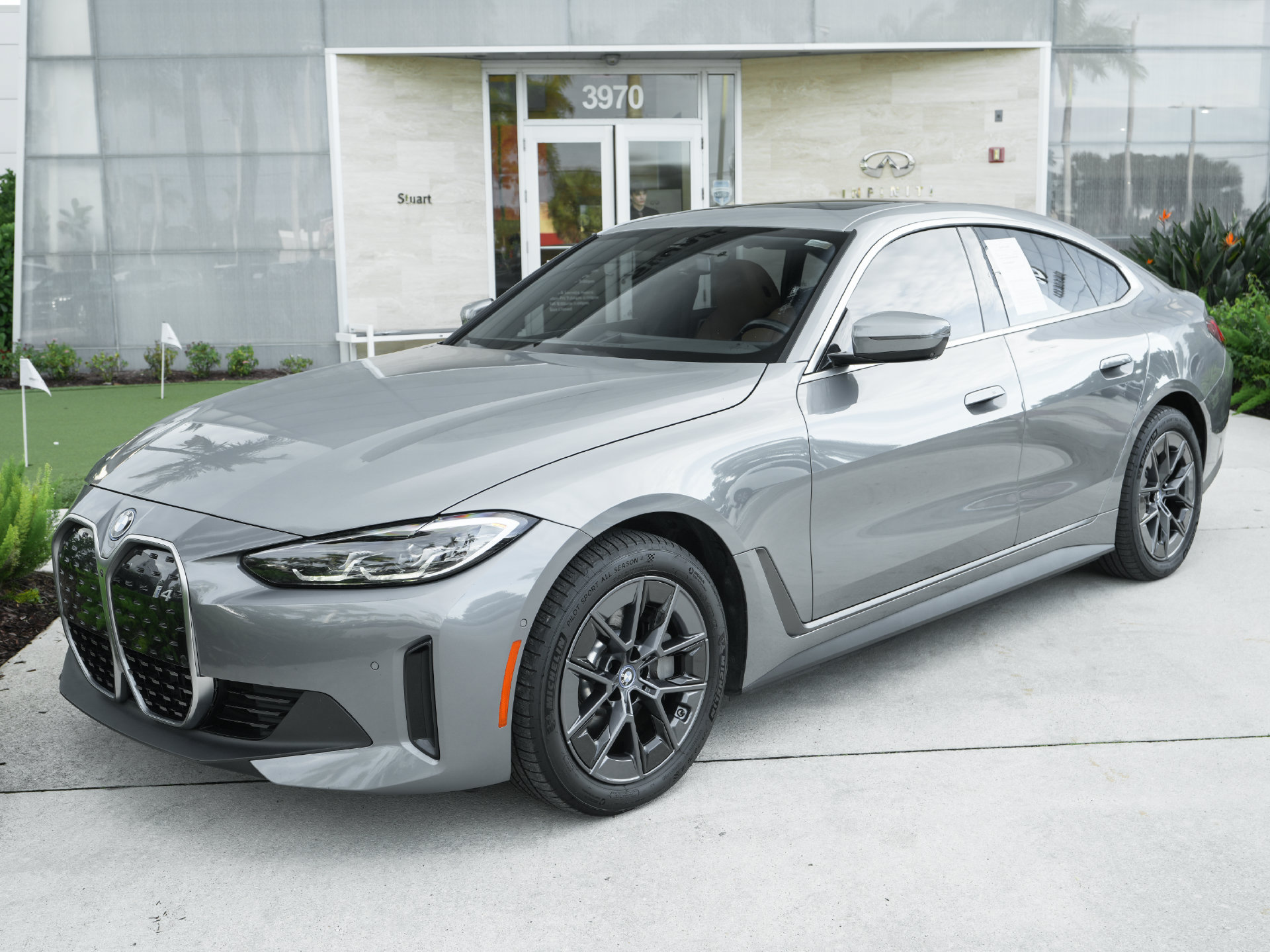 Used 2024 BMW i4 eDrive35 w/ Convenience Package RWD image 26