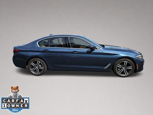 Certified 2023 BMW 530i xDrive w/ Premium Package AWD/4WD image 3