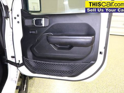 Used 2018 Jeep Wrangler Unlimited Sport S AWD/4WD image 35