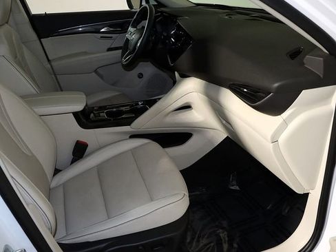 Used 2023 Buick Envision Essence image 34