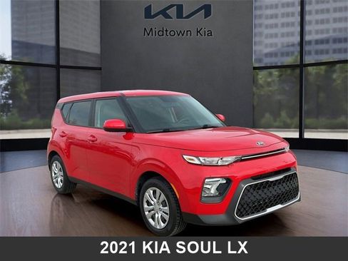 Used 2021 Kia Soul LX image 1