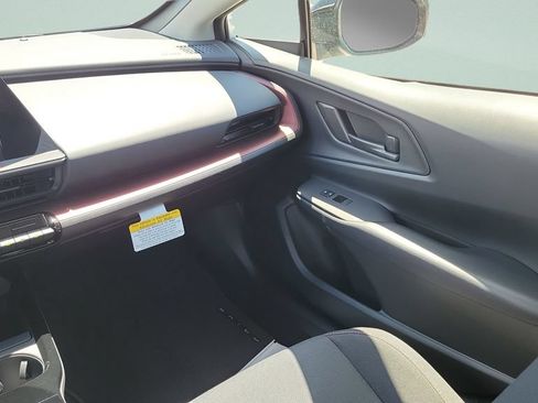 New 2026 Toyota Prius Plug-In Hybrid FWD image 13