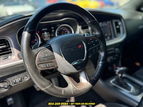 Used 2020 Dodge Charger R/T w/ Plus Group RWD image 11