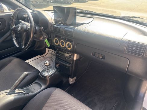 Used 2003 Toyota MR2 image 14
