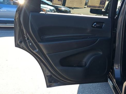 Used 2023 Dodge Durango GT image 31