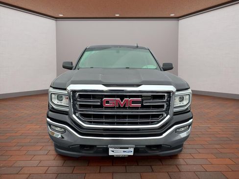 Used 2018 GMC Sierra 1500 SLE w/ SLE Value Package image 3