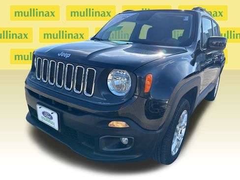 Used 2018 Jeep Renegade Latitude w/ Trailer Tow Group image 10