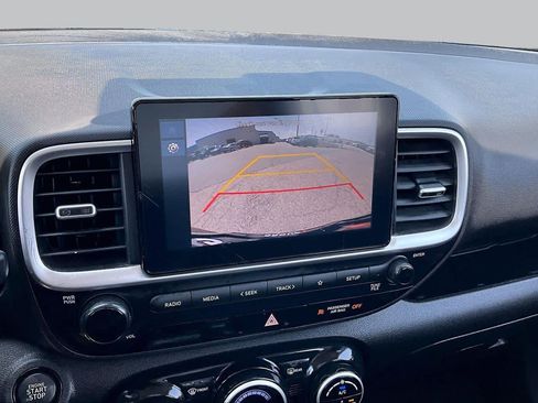 Used 2024 Hyundai Venue SEL FWD image 26
