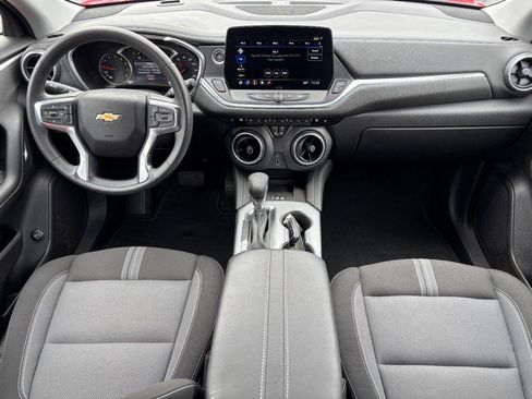 Used 2024 Chevrolet Blazer LT w/ Convenience Package image 11