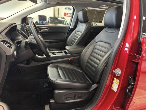 Used 2023 Ford Edge SEL w/ Convenience Package image 5