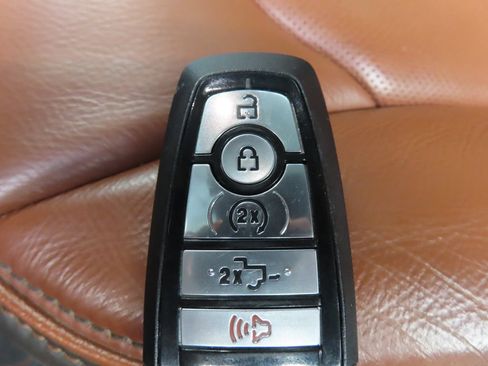 Used 2022 Ford F350 King Ranch w/ King Ranch Ultimate Package AWD/4WD image 58