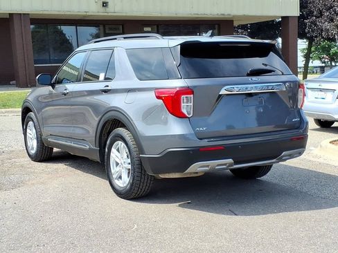 Used 2023 Ford Explorer XLT w/ Equipment Group 202A AWD/4WD image 3