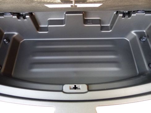 Used 2023 Buick Enclave Essence w/ LPO, Floor Liner Package FWD image 25
