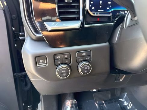 Used 2024 Chevrolet Silverado 1500 RST w/ Convenience Package II AWD/4WD image 20