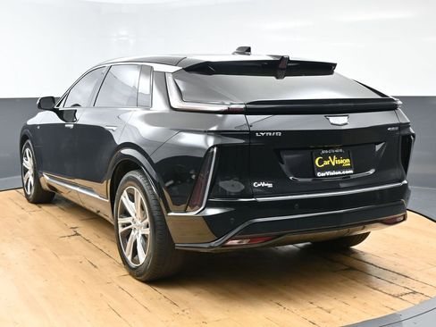 Used 2024 Cadillac Lyriq Tech image 6