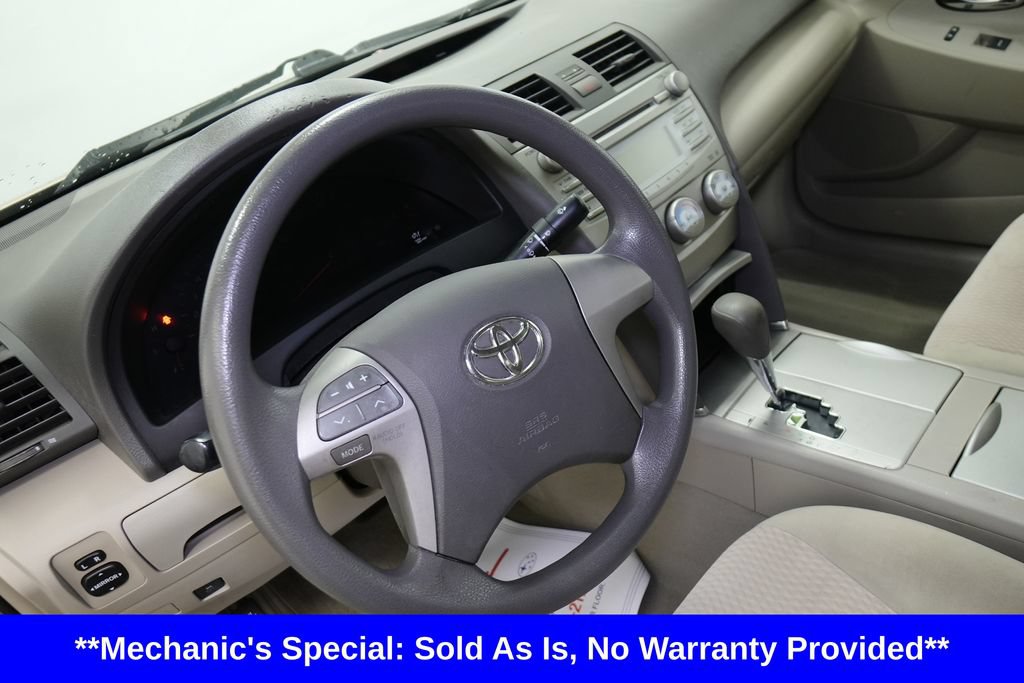 Used 2010 Toyota Camry LE FWD image 11