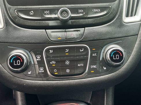 Used 2023 Chevrolet Malibu LT w/ Driver Confidence Package FWD image 15